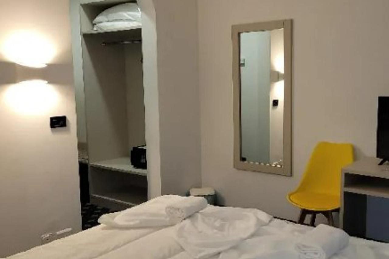Hotel Azzano Decimo מראה חיצוני תמונה